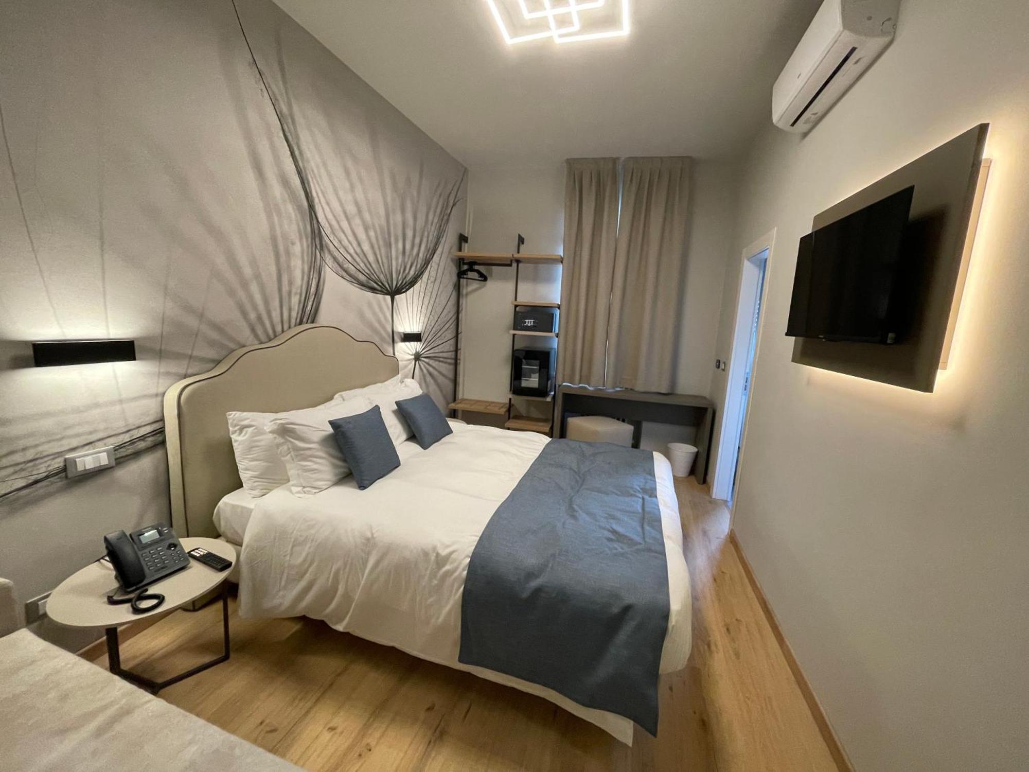 Hotel Central Giacomini 萨罗 外观 照片