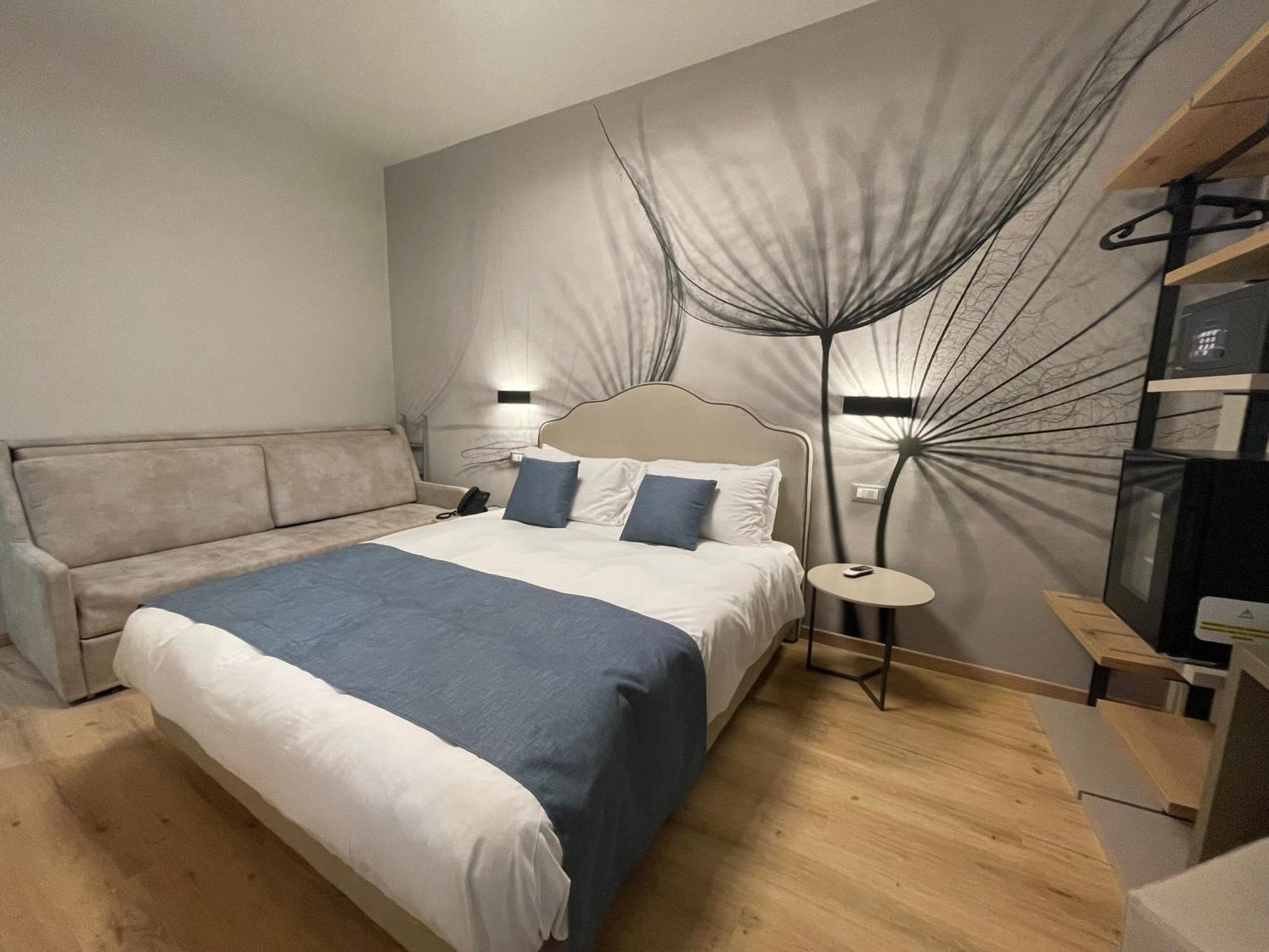 Hotel Central Giacomini 萨罗 外观 照片