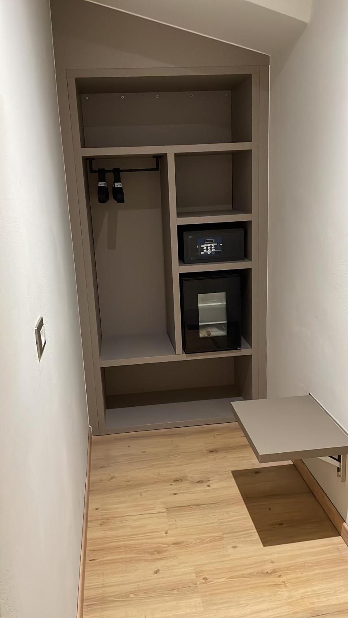 Hotel Central Giacomini 萨罗 外观 照片