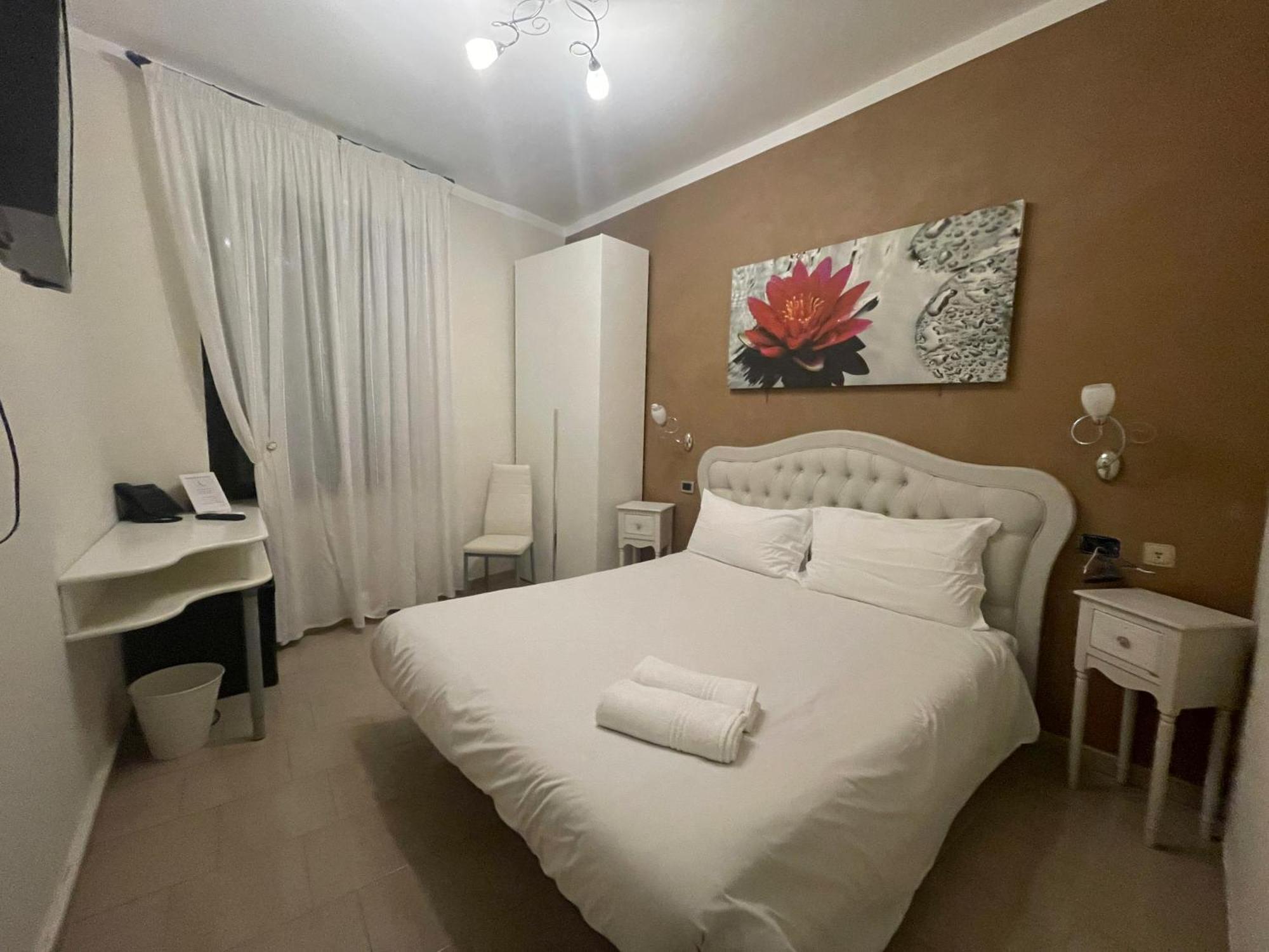 Hotel Central Giacomini 萨罗 外观 照片