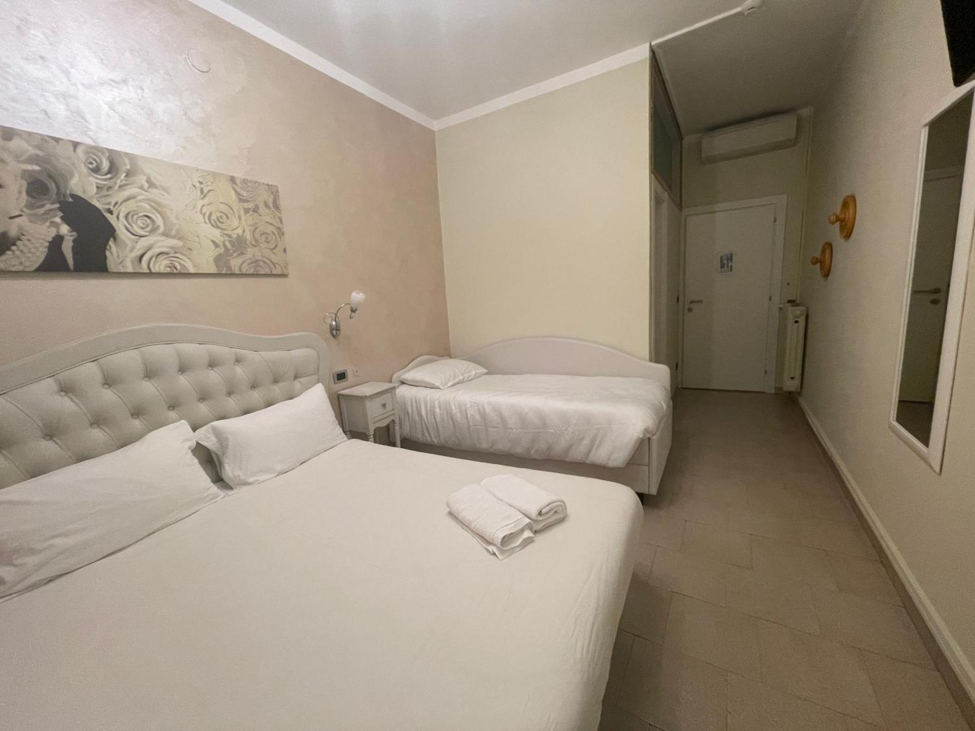Hotel Central Giacomini 萨罗 外观 照片