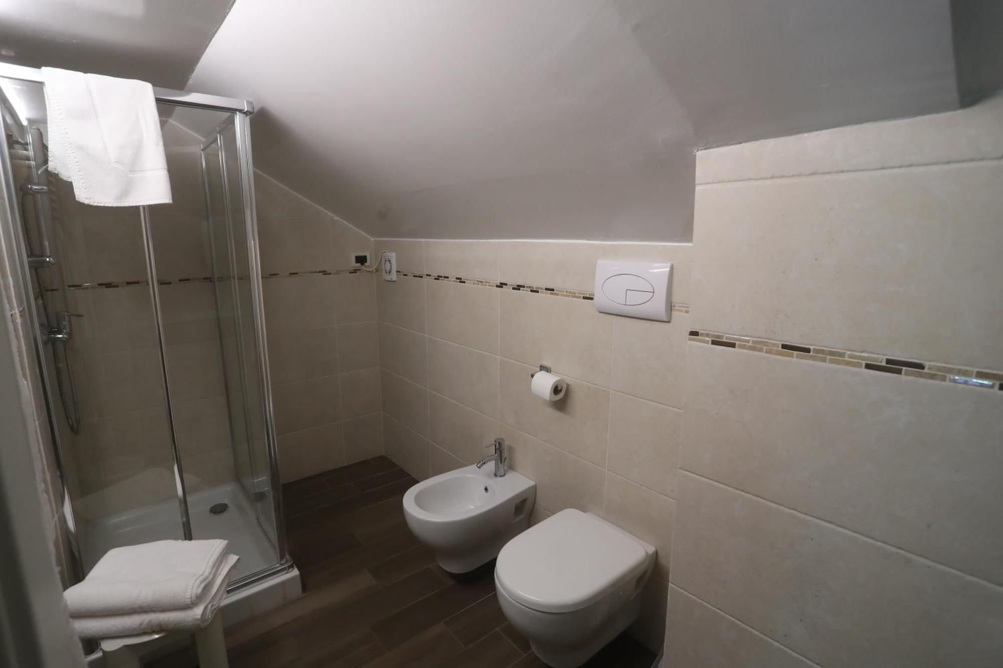 Hotel Central Giacomini 萨罗 外观 照片