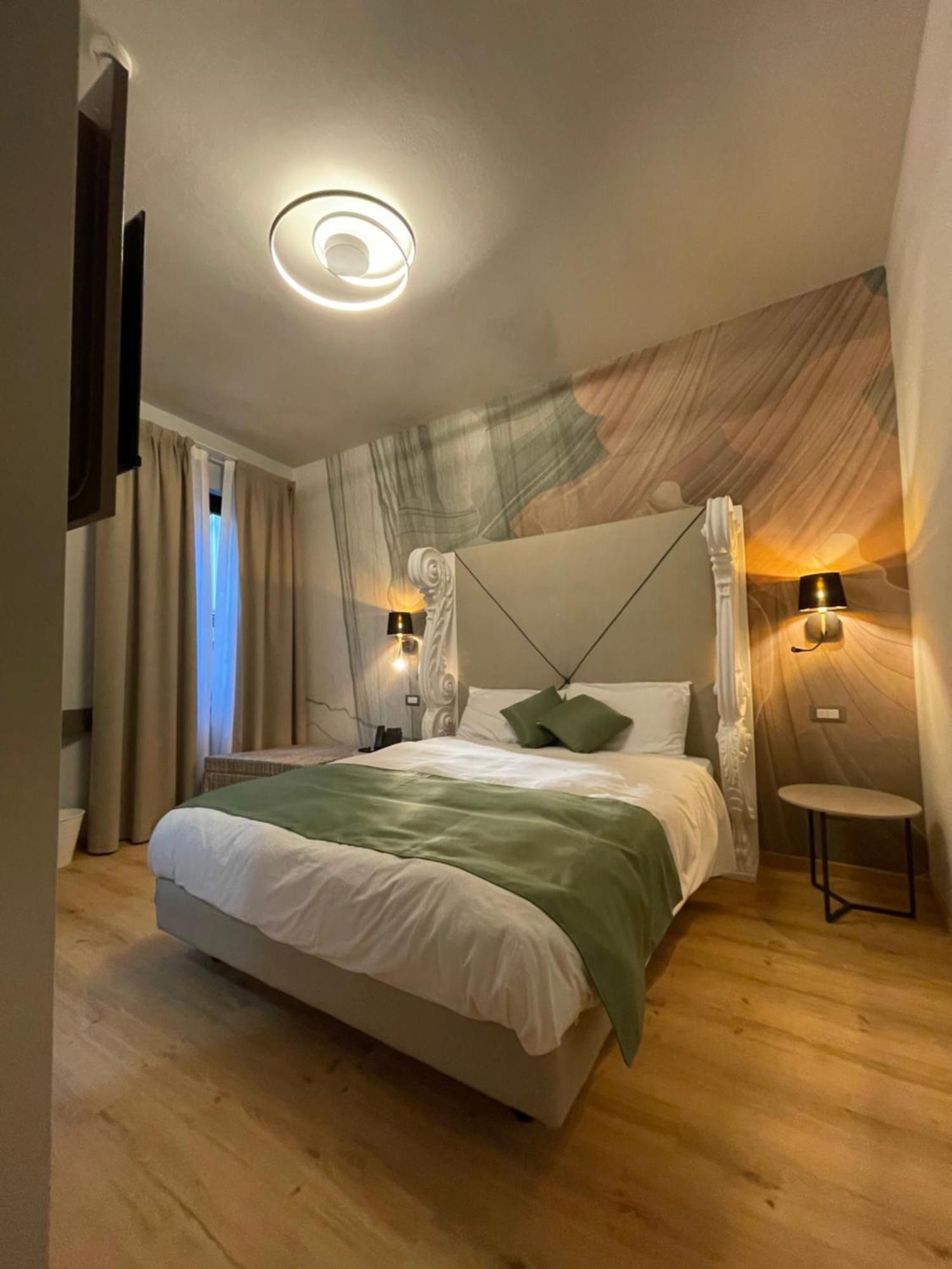 Hotel Central Giacomini 萨罗 外观 照片