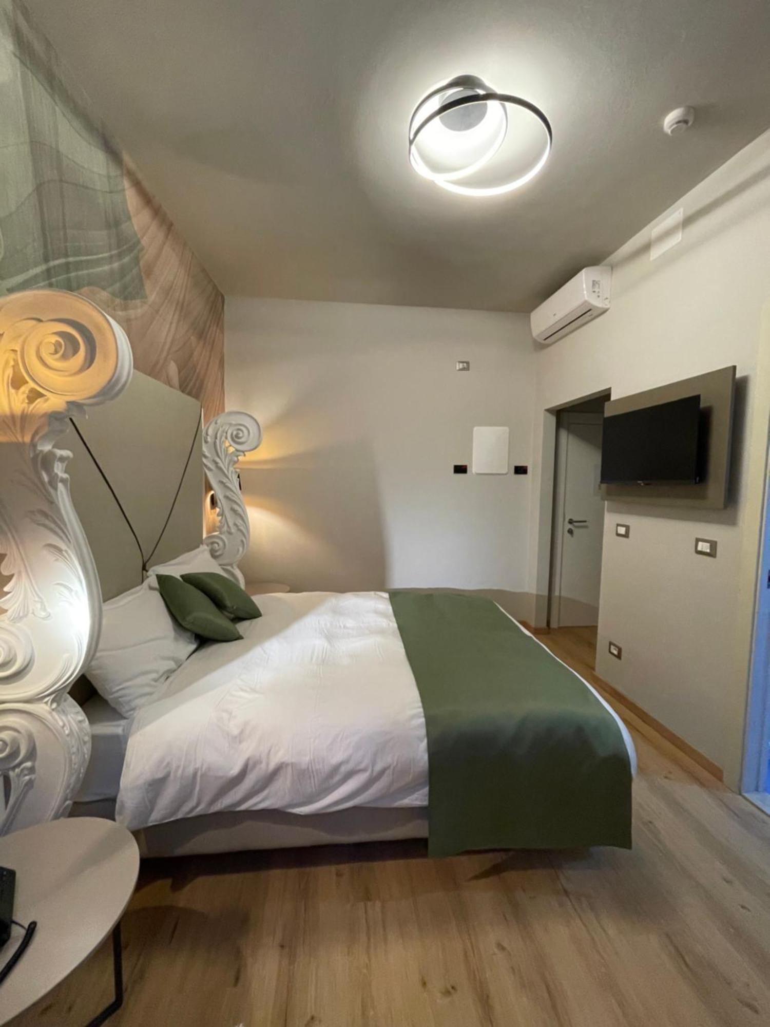 Hotel Central Giacomini 萨罗 外观 照片