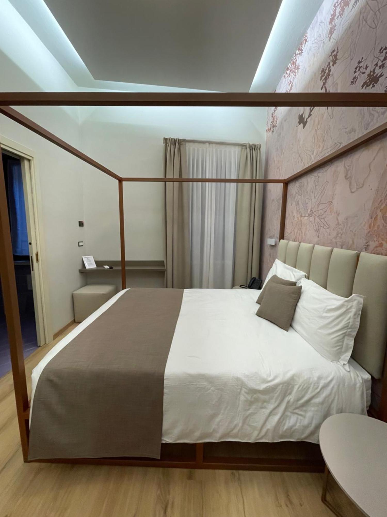 Hotel Central Giacomini 萨罗 外观 照片